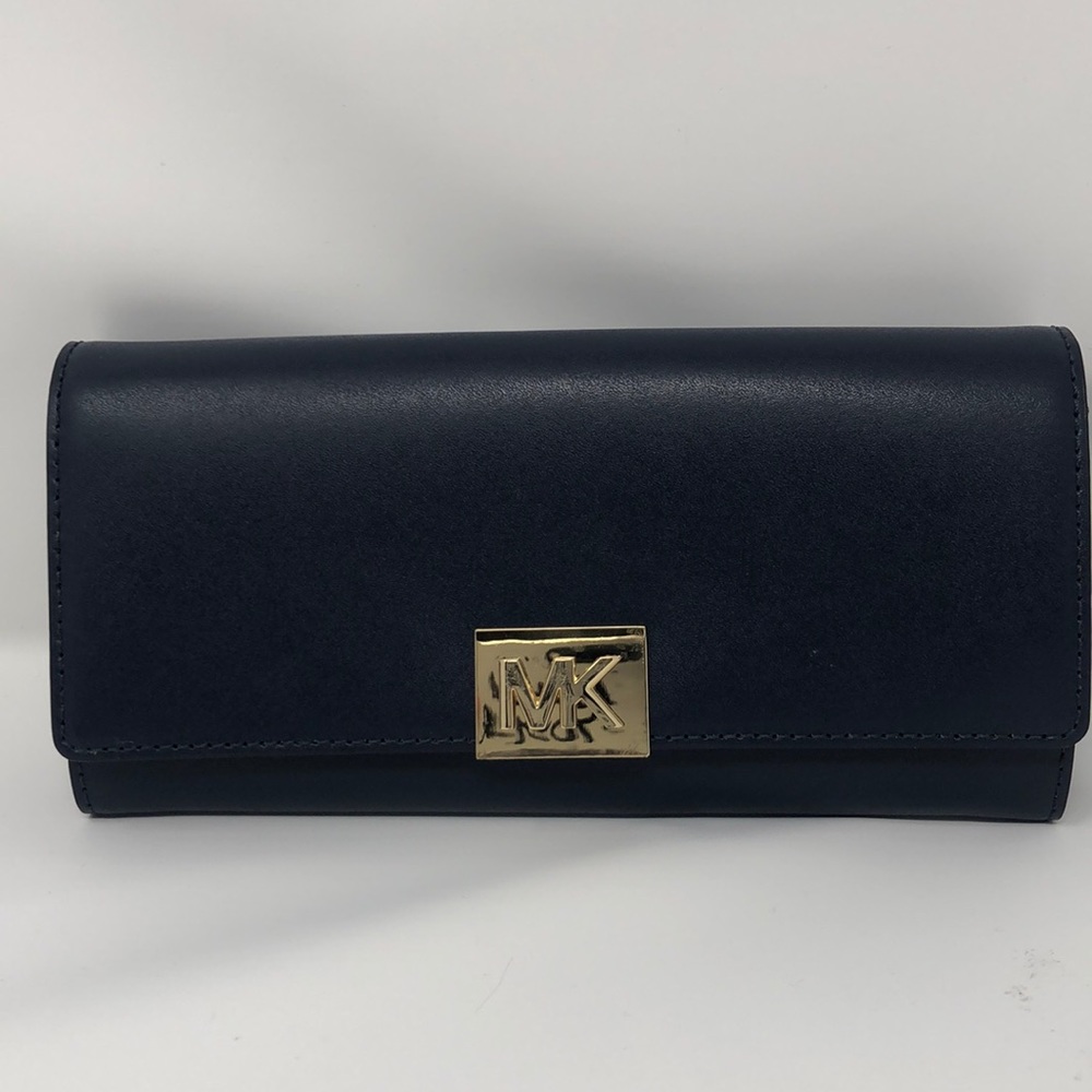 Michael Kors Mindy Navy Carryall Wallet